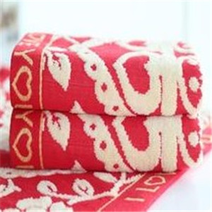 红鹦鹉毛浴巾