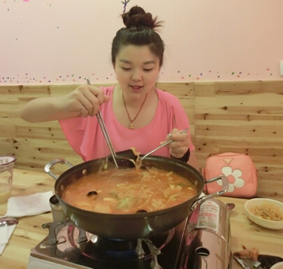 玛嘻哒韩国年糕火锅