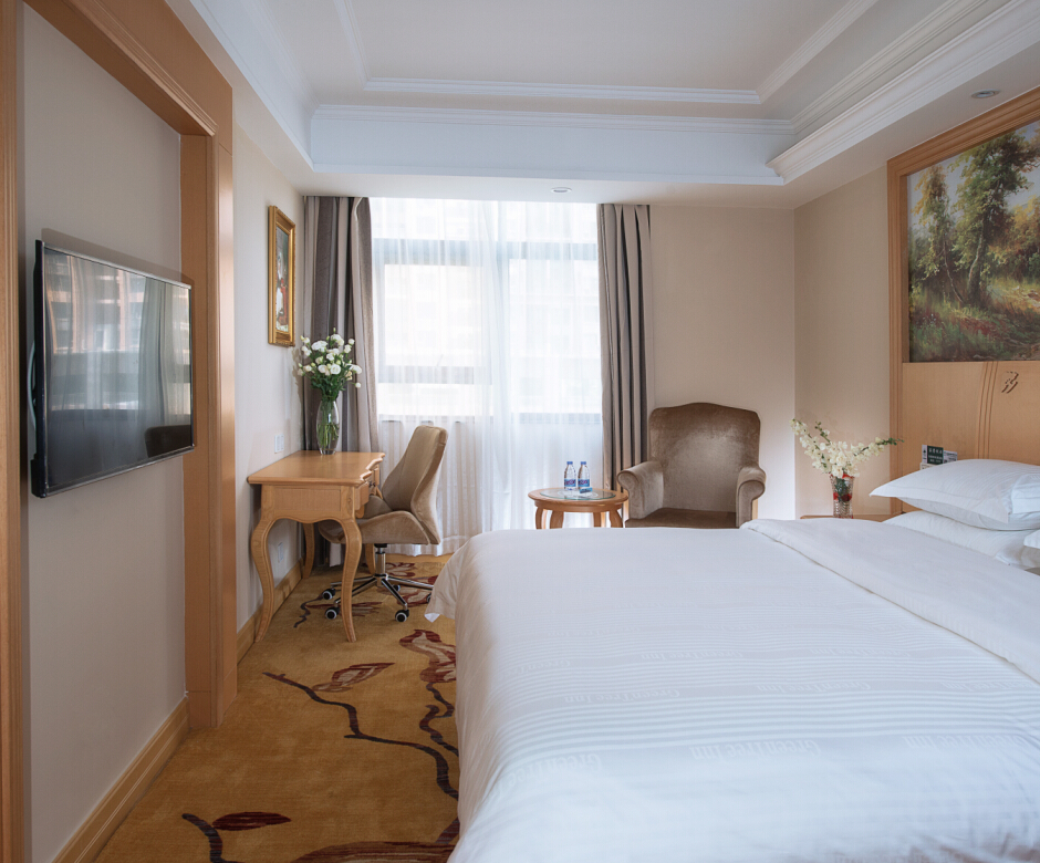  Each Lintai hotel room