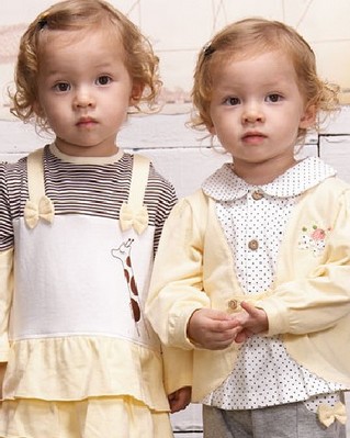 双胞宝贝童装