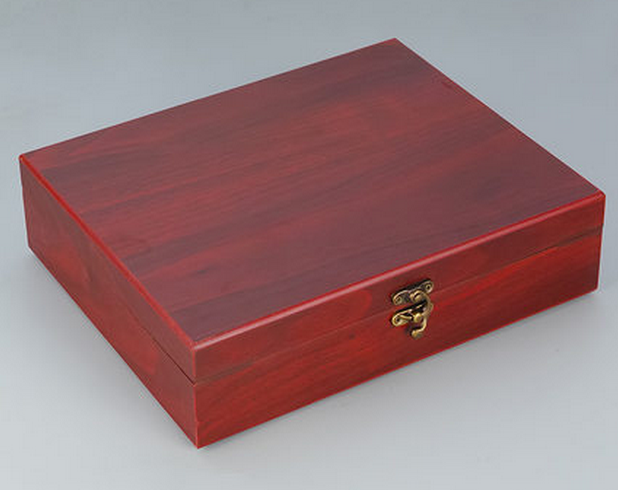 新泽润红酒皮盒