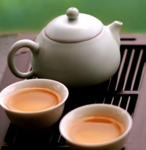 乌龙茶琥珀茶汁