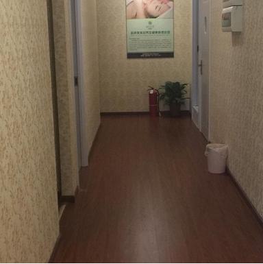 北京东环亦美诊所内部走廊