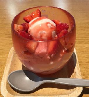 蛮记港式甜品草莓