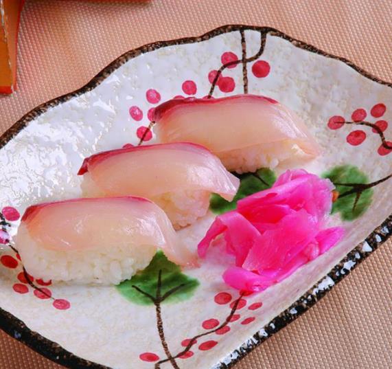 易道鲷鱼寿司
