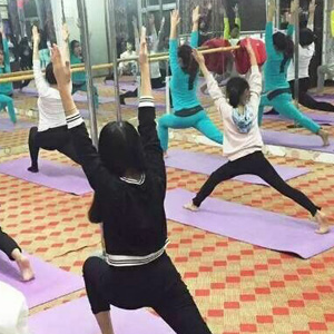 东艾舞蹈瑜伽培训