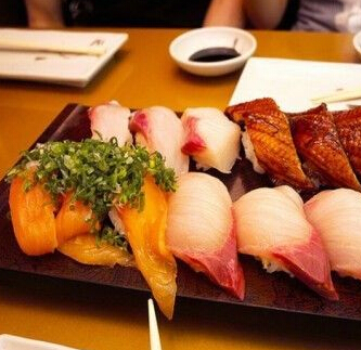 鲜寻屋寿司三文鱼