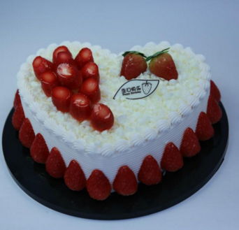 米斯韦尔蛋糕心形水果蛋糕
