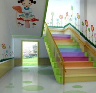 双鹿艺术幼儿园楼梯口