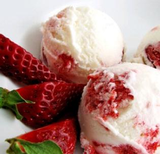 百兴美食草莓冰淇淋