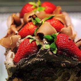澳普超市草莓蛋糕