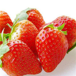 乡村果园草莓