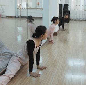 龙腾艺术培训学校舞蹈培训