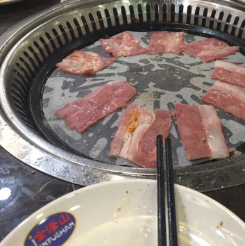 金釜山自助烤肉