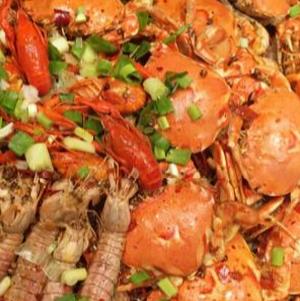 鑫海汇海鲜烤肉火锅自助餐厅螃蟹