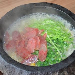 十三太保特色养石锅菜汤
