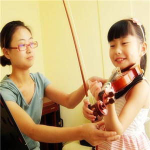ace艺术培训中心小提琴