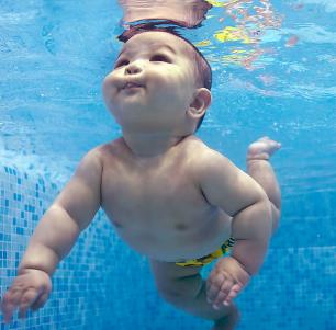 阿里宝贝婴儿游泳馆安全