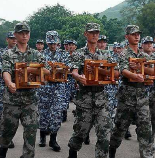 中国青少年军事夏令营学习