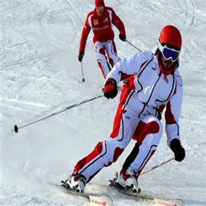 乔波滑雪馆比赛