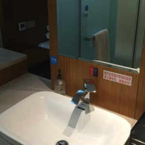 郦湾酒店洗手池