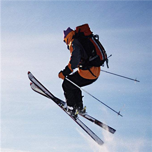 军都山滑雪场滑雪