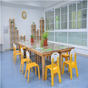 福星幼儿园教室