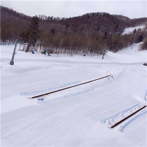 西岭雪山滑雪场