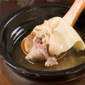 绳金塔瓦罐煨汤美味