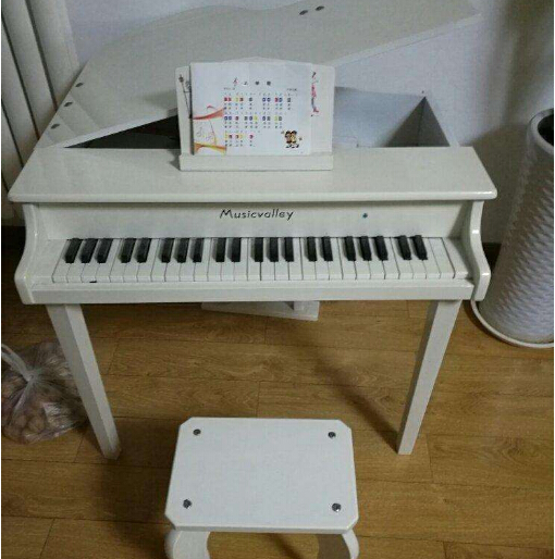 音乐谷钢琴