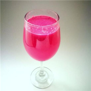 莓兽鲜榨果汁酒杯