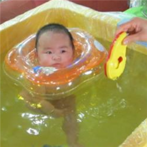 靓宝宝婴儿游泳馆加盟
