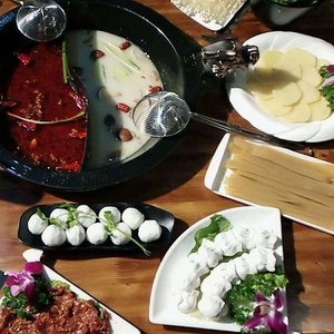 重庆柒桌火锅美味