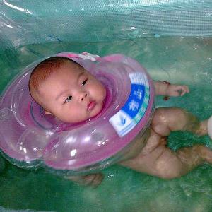 阳光宝贝婴儿游泳馆
