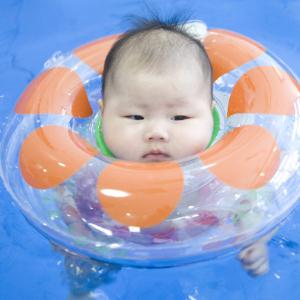 诺宝儿婴儿游泳安全