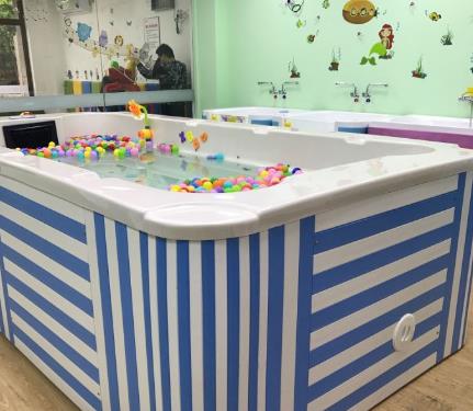  Love playing and swimming Baby swimming Parent child center swimming pool
