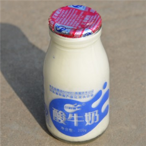 三剑客酸奶瓶装