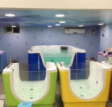 智豪婴儿游泳设备3个浴缸