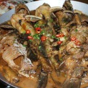 巧仙婆砂锅焖鱼饭快餐健康