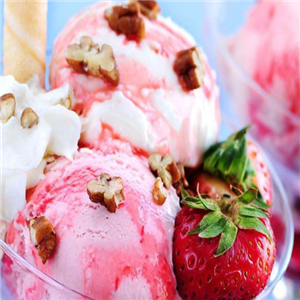 咔澳菲冰淇淋草莓冰淇淋