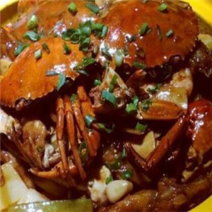 蟹一族制造海鲜煲微辣