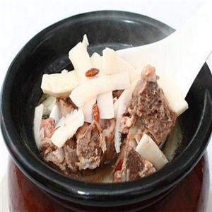 南昌瓦罐煨汤山药牛肉汤