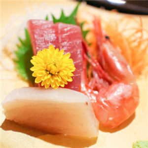 真利味日本料理三文鱼刺身