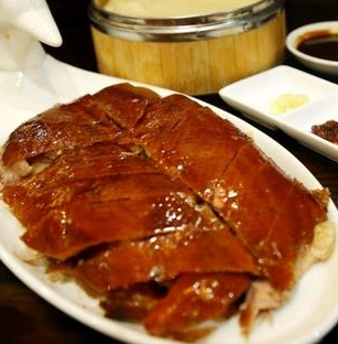 正宗北京烤鸭美味