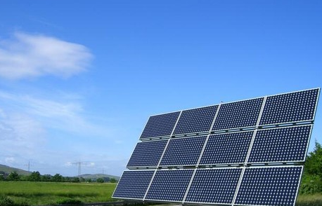 政府支持的晶科能源太阳能