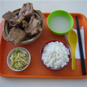 碗碗香排骨米饭菜汤