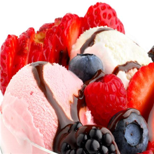 魔绘冰淇淋草莓蓝莓