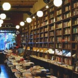 国民教育书店环境宽敞
