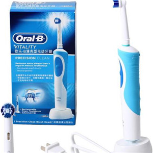 oralb电动牙刷广告