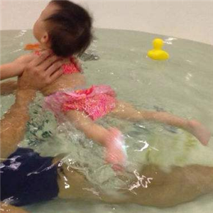 海贝娜斯婴幼儿推拿游泳会所专业